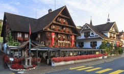 Schloss-Hotel Swiss-Chalet Merlischachen****1 Schloss-Hotel Swiss-Chalet Merlischachen****